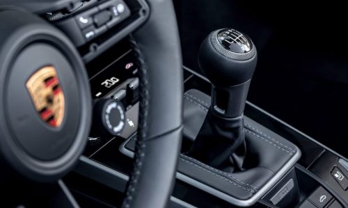 2021 Porsche 911 update adds 7-speed manual, Python Green, 930 interior option