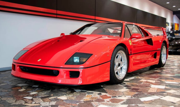 For Sale: 1990 Ferrari F40 in Australia, travelled just 8899km
