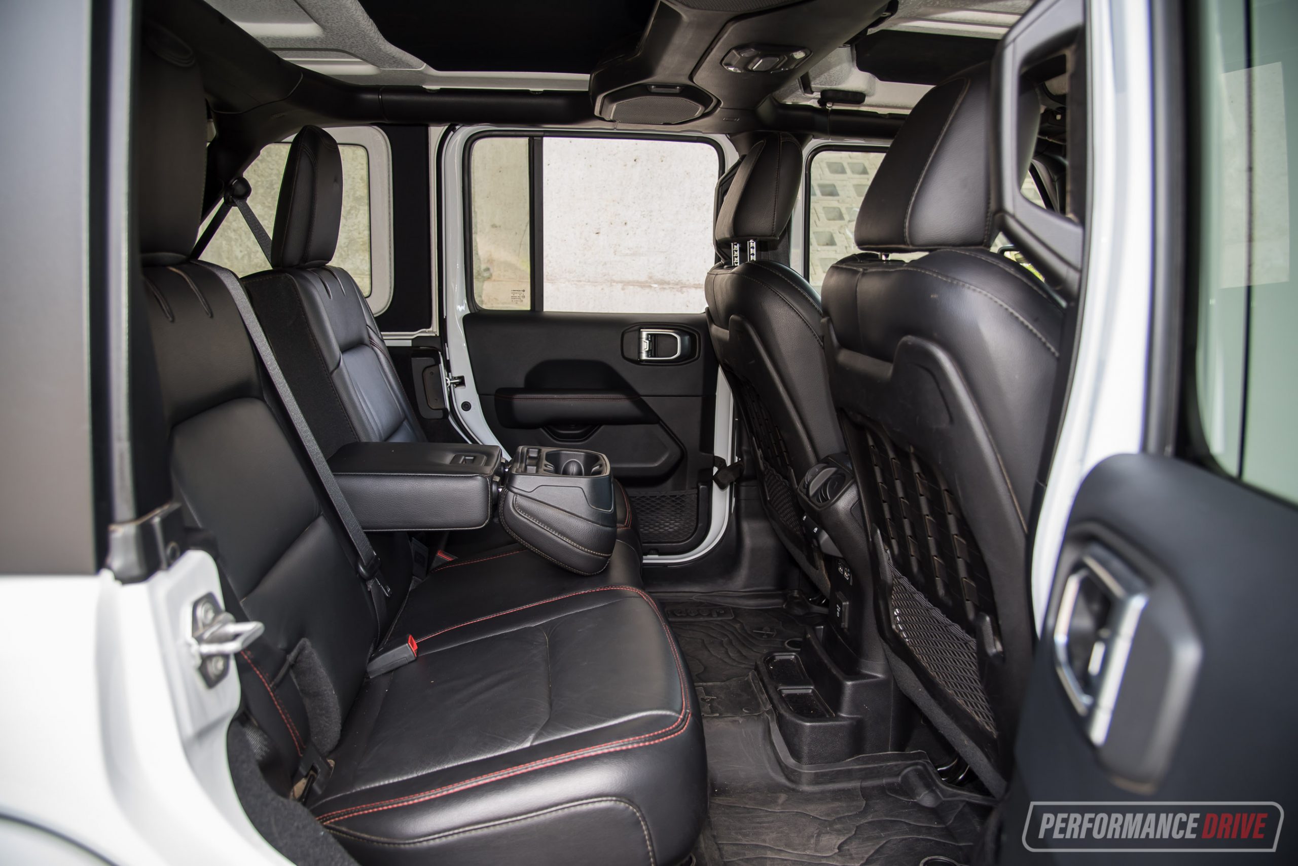 2020 Jeep Wrangler Rubicon diesel review (video) - PerformanceDrive