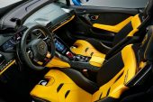 2021 Lamborghini Huracan EVO RWD Spyder-interior