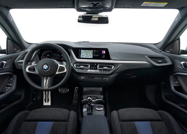 2020 BMW 220i Gran Coupe-室内