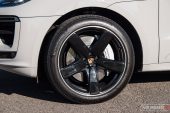 2020 Porsche Macan Turbo-21in Sport Classic wheels