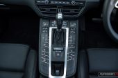 2020 Porsche Macan Turbo-centre console