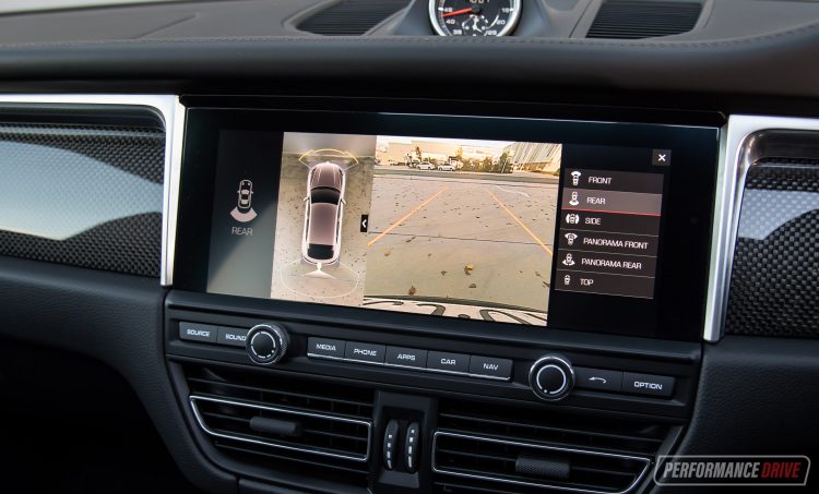 2020 Porsche Macan Turbo-parking camera