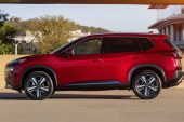 2021 Nissan X-Trail side