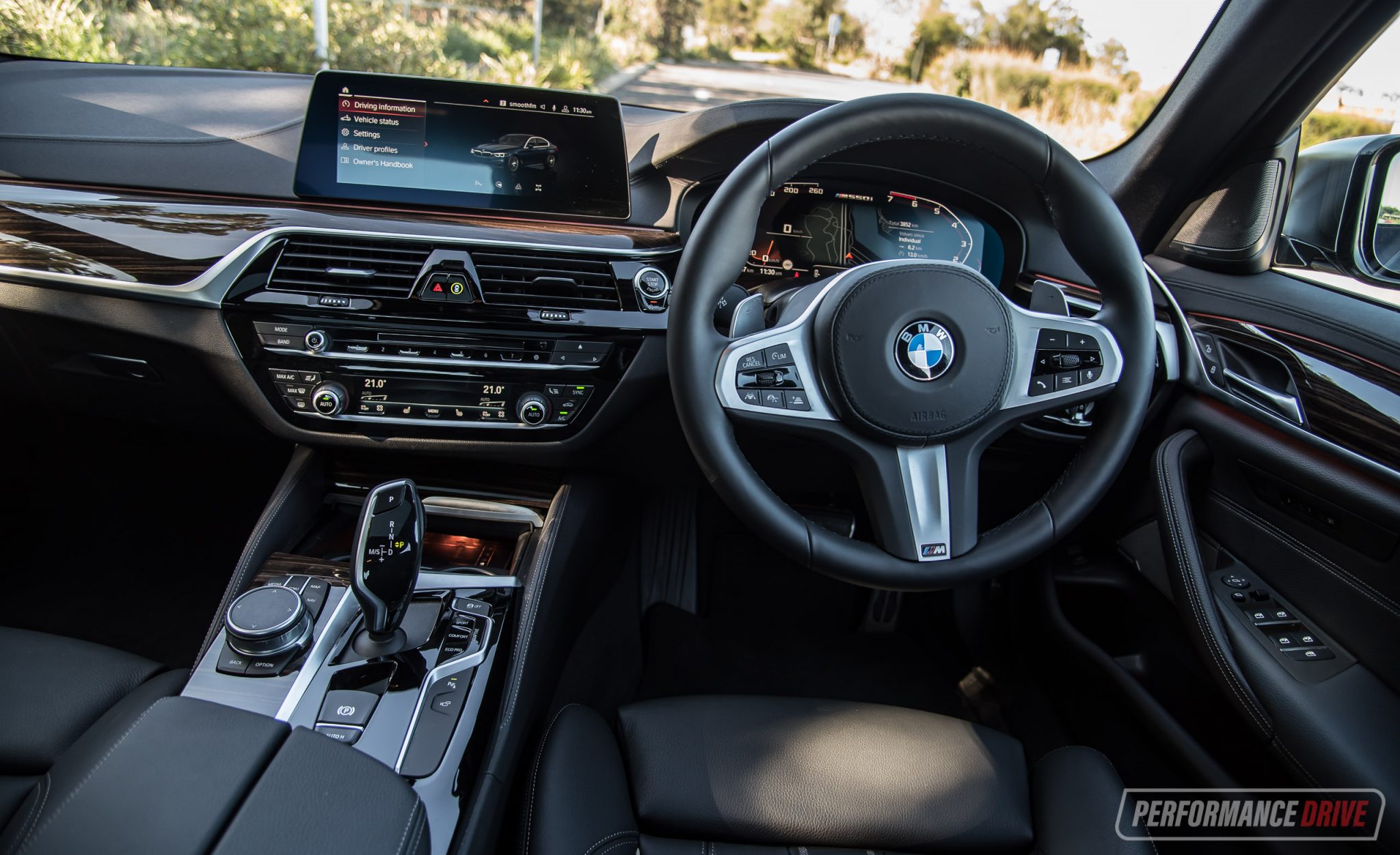 2020 BMW M550i xDriveinterior PerformanceDrive