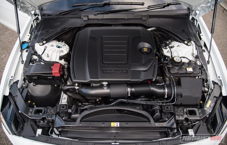 Jaguar Xe P R Dynamic Se Engine Performancedrive