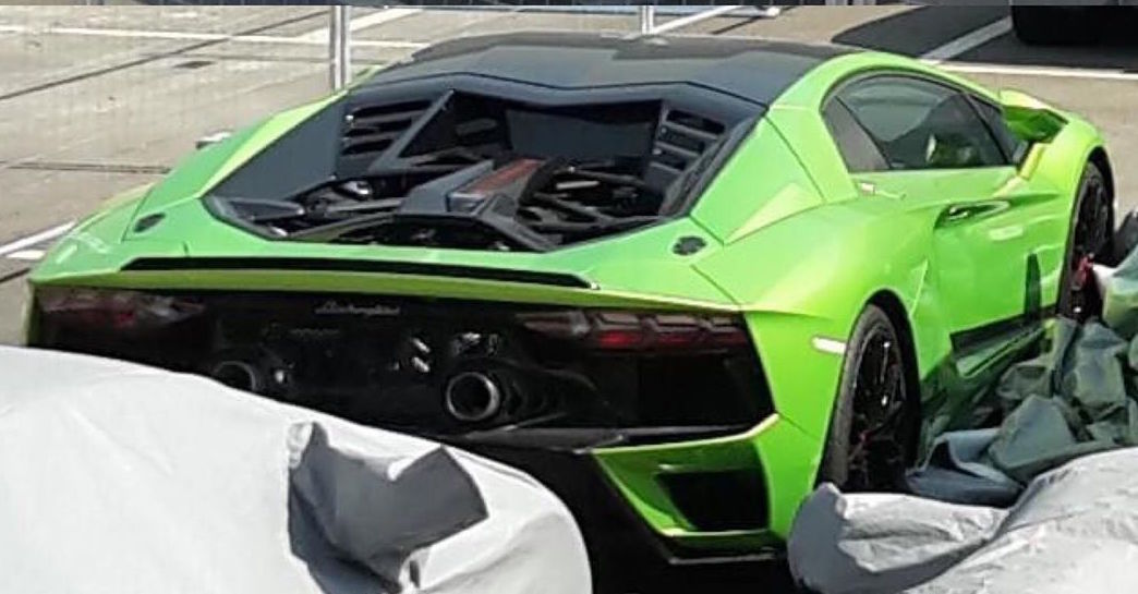 What’s this mysterious Lamborghini? Aventador EVO, Aventador replacement?
