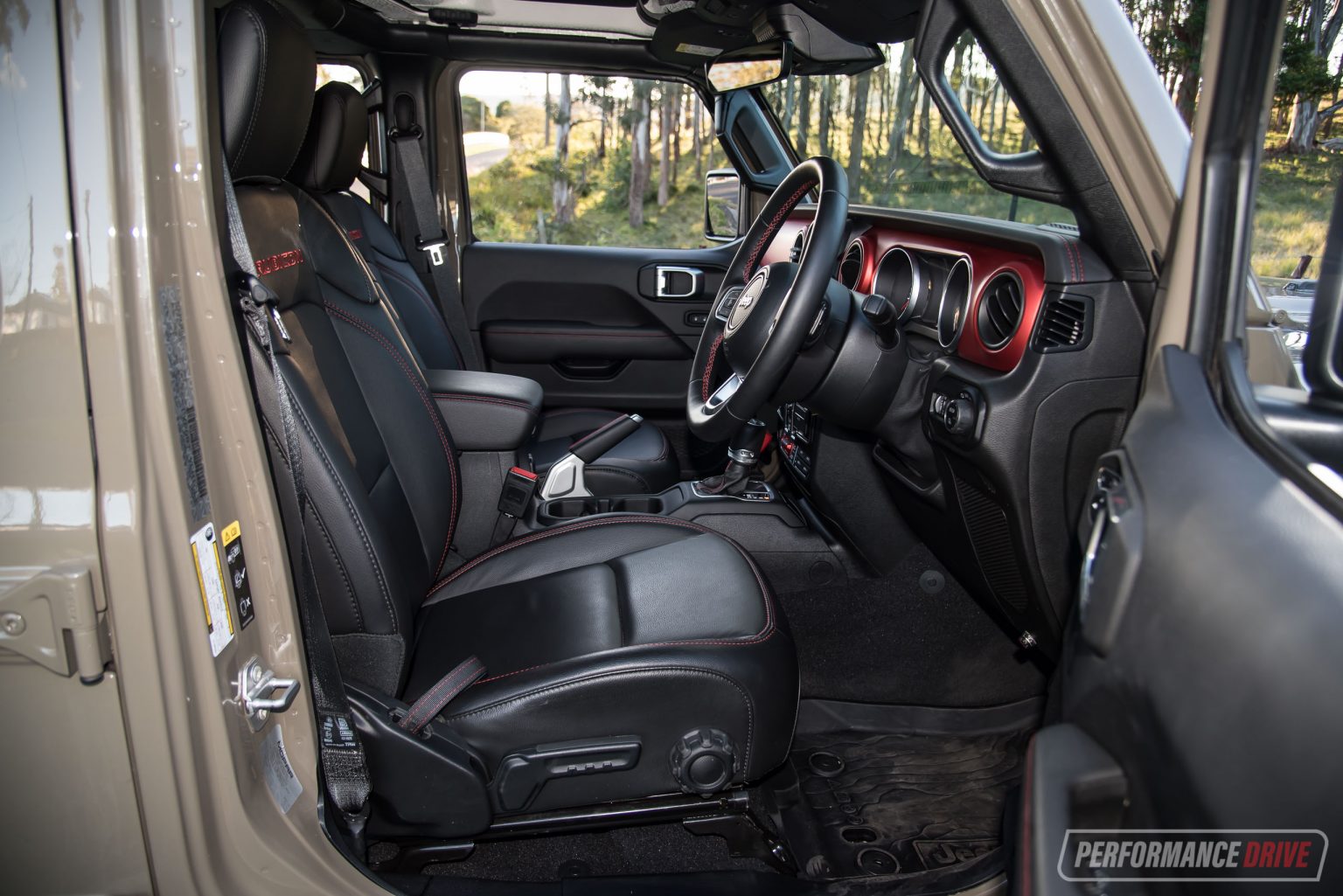 Video: 2020 Jeep Gladiator Rubicon – Detailed review (POV ...