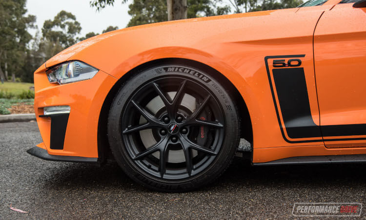 2020 Ford Mustang R-SPEC-brakes