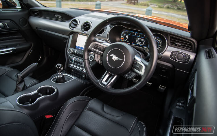 2020 Ford Mustang R-SPEC-interior