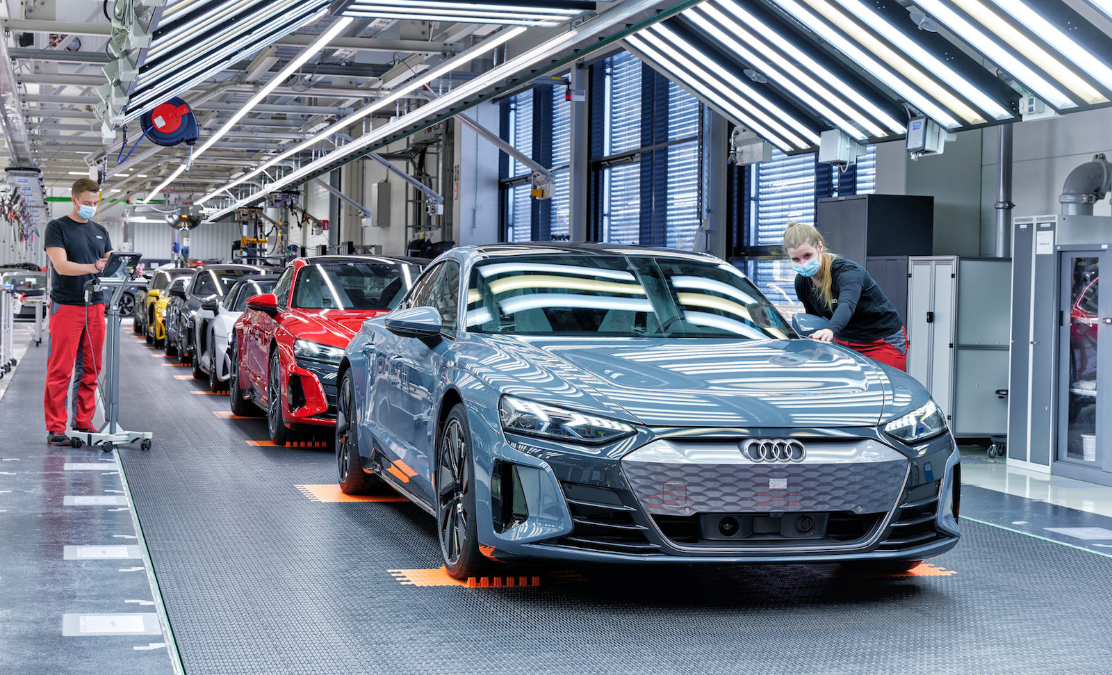Audi reports 1.7 million global sales in 2020, down 8.0%
