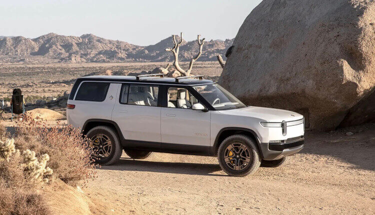 2022 Rivian R1S