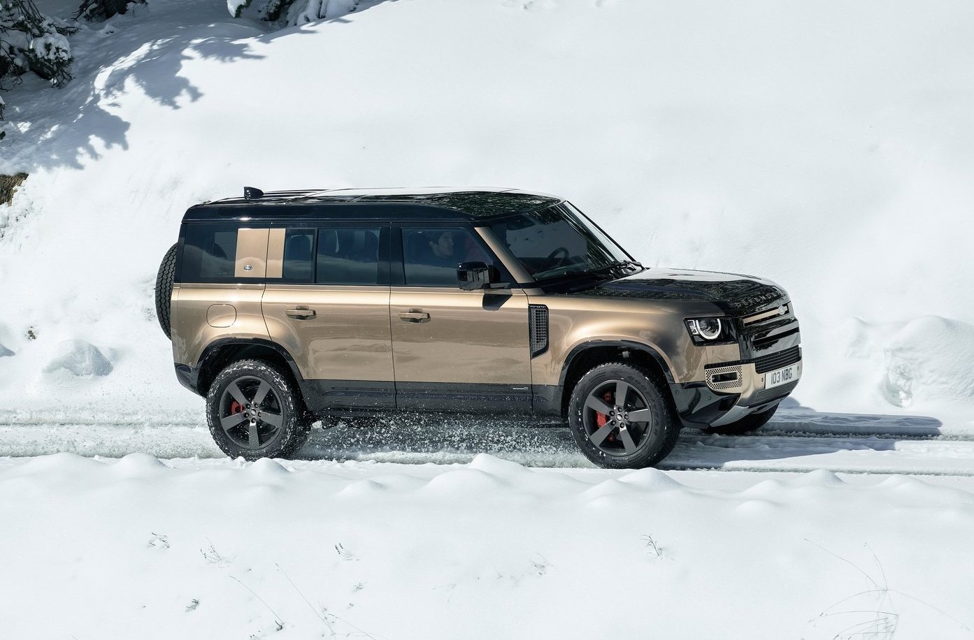 Land Rover planning luxury Defender flagship, based on 130 – report