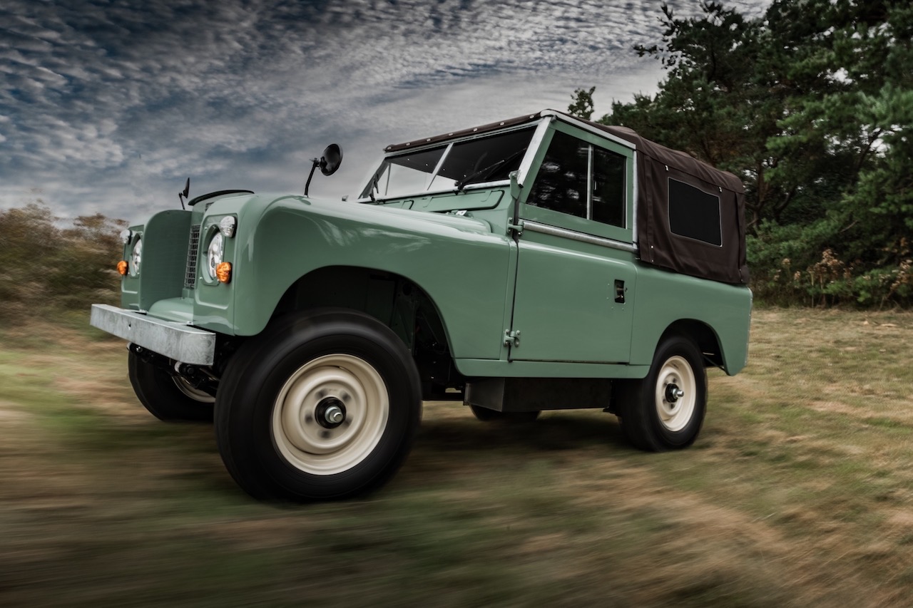 Everrati unveils electric-converted classic Land Rover Series IIA, 201km range