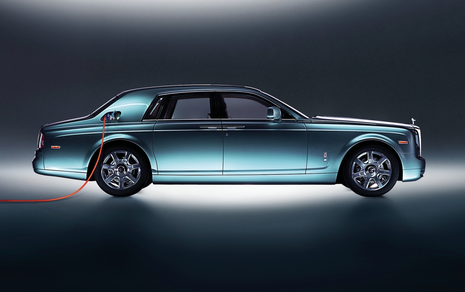 RollsRoyce to unveil electric vehicle plans, will introduce EV this
