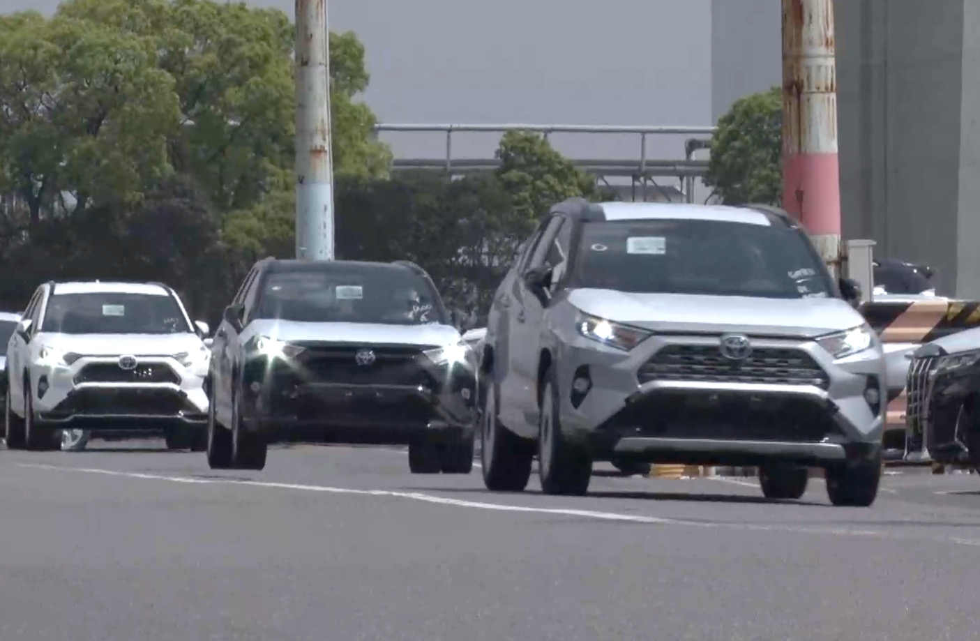 Toyota Australia outlines delivery delays; RAV4 hybrid, 70 Series longest wait