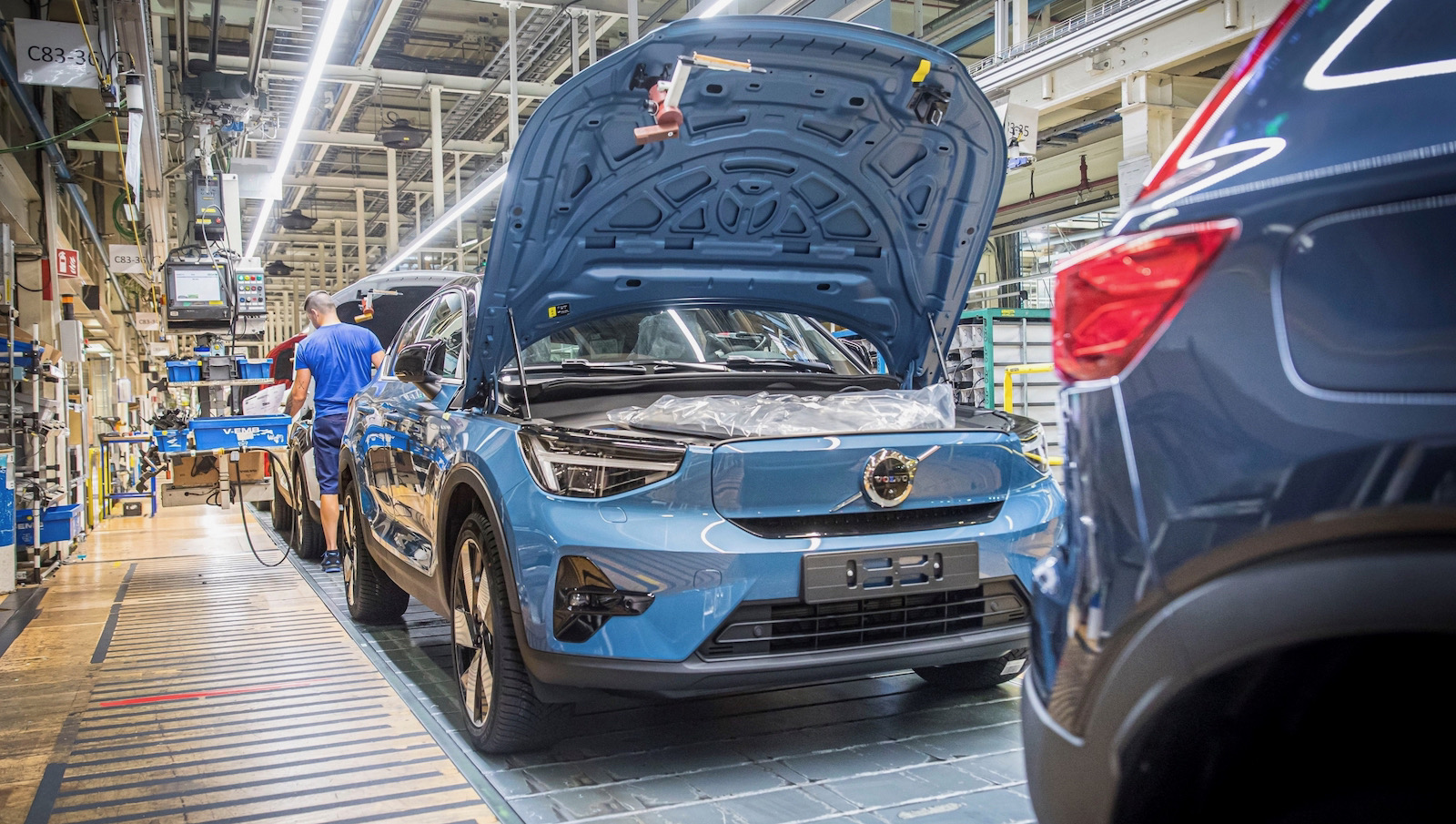 300kW Volvo C40 Recharge EV production commences in Belgium