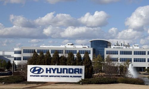 Hyundai looking to build its own semiconductor chips, says COO