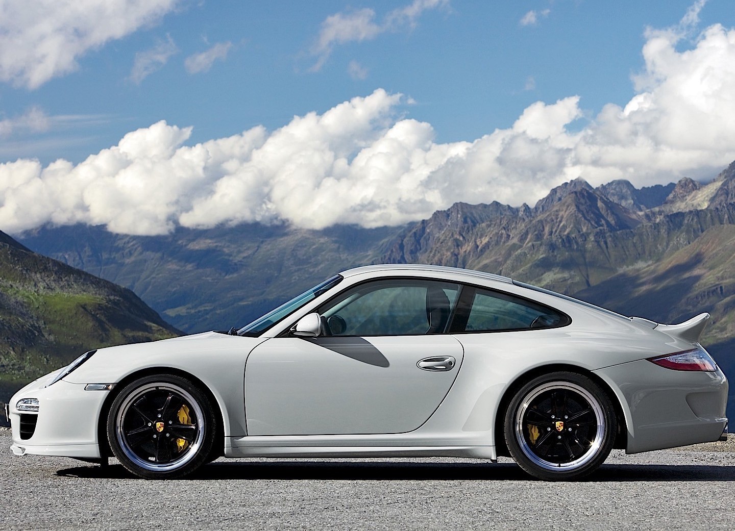 Porsche 911 special editions planned, inspired by RS 2.7, 911 ST – report