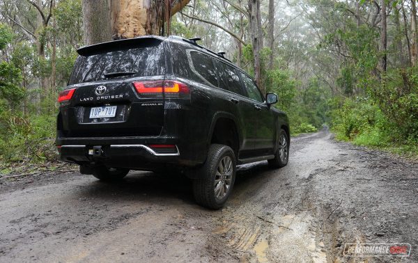 2022 Toyota LandCruiser Sahara ZX review (video) – PerformanceDrive