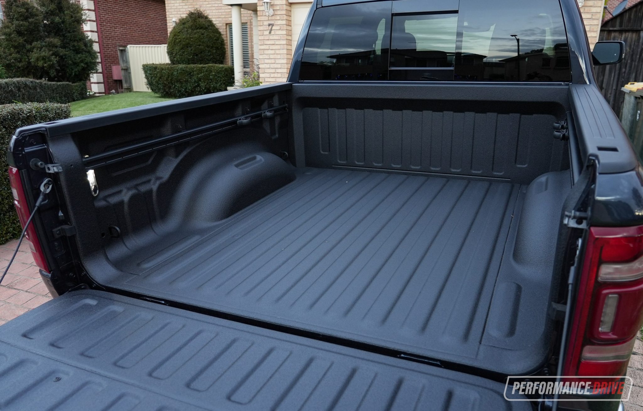 2022 RAM 1500 Laramie-tub liner – PerformanceDrive