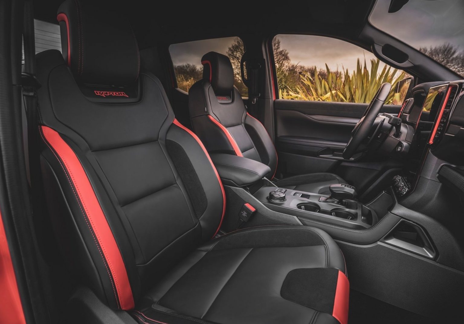 2023 Ford Ranger Raptor-seats – PerformanceDrive