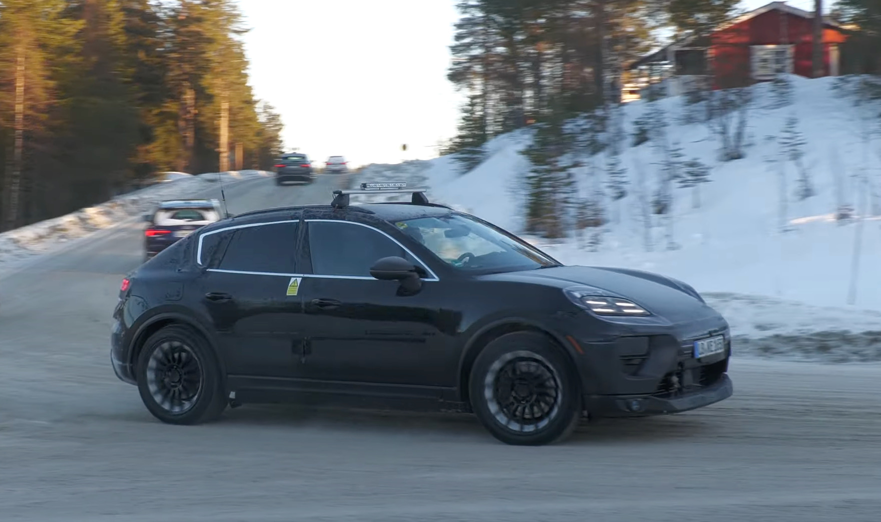 2023 Porsche Macan electric prototypes spotted, extreme winter testing (video)