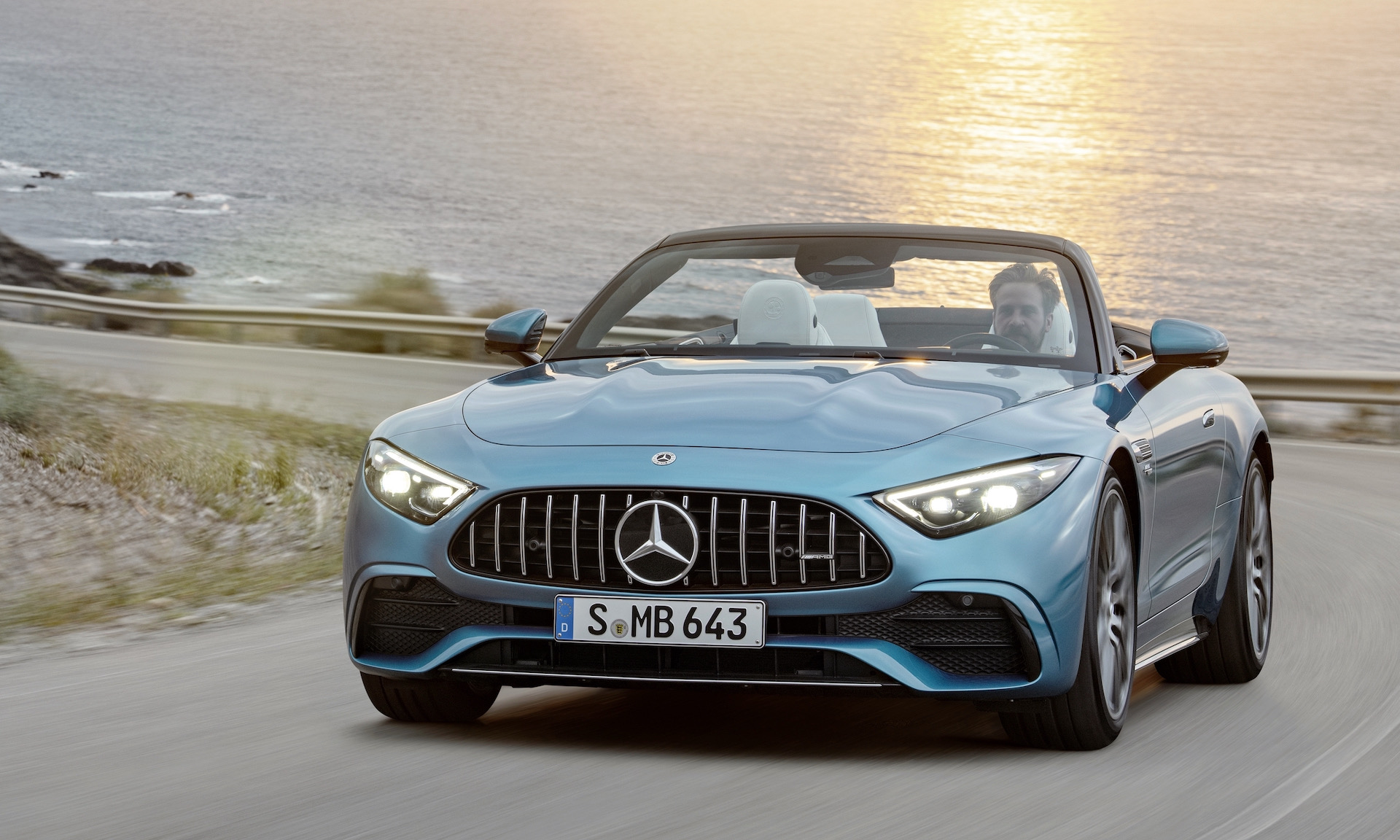 2023 MercedesAMG SL 43 debuts with F1style ‘electric exhaust gas