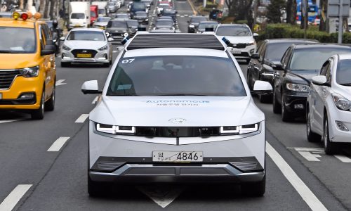 Hyundai trailing Level 4 autonomous driving tech with RoboRide