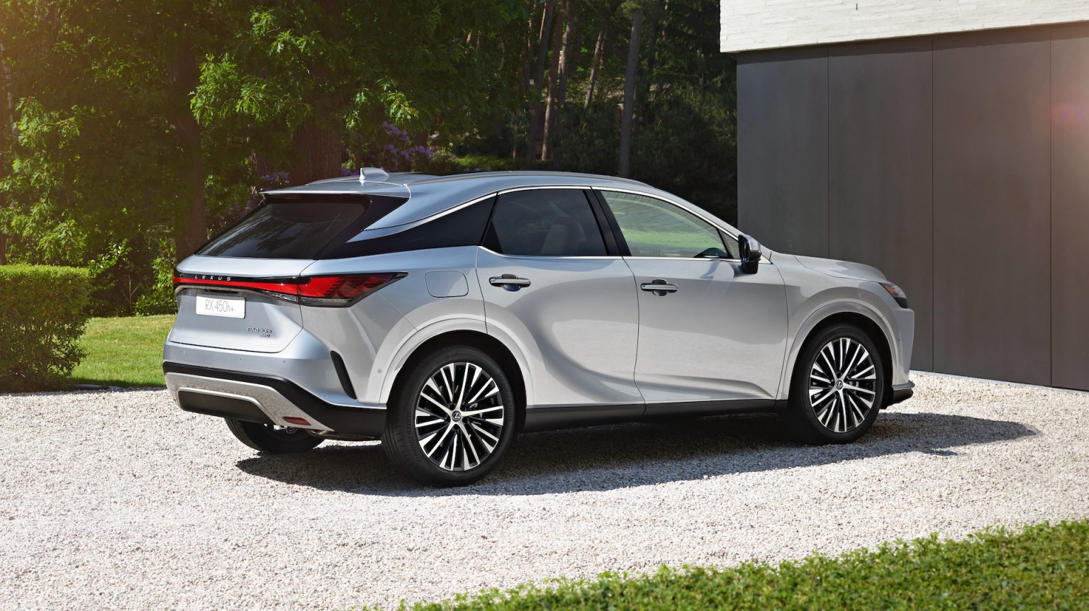 2023 Lexus Rx 450h+ Rear – Performancedrive