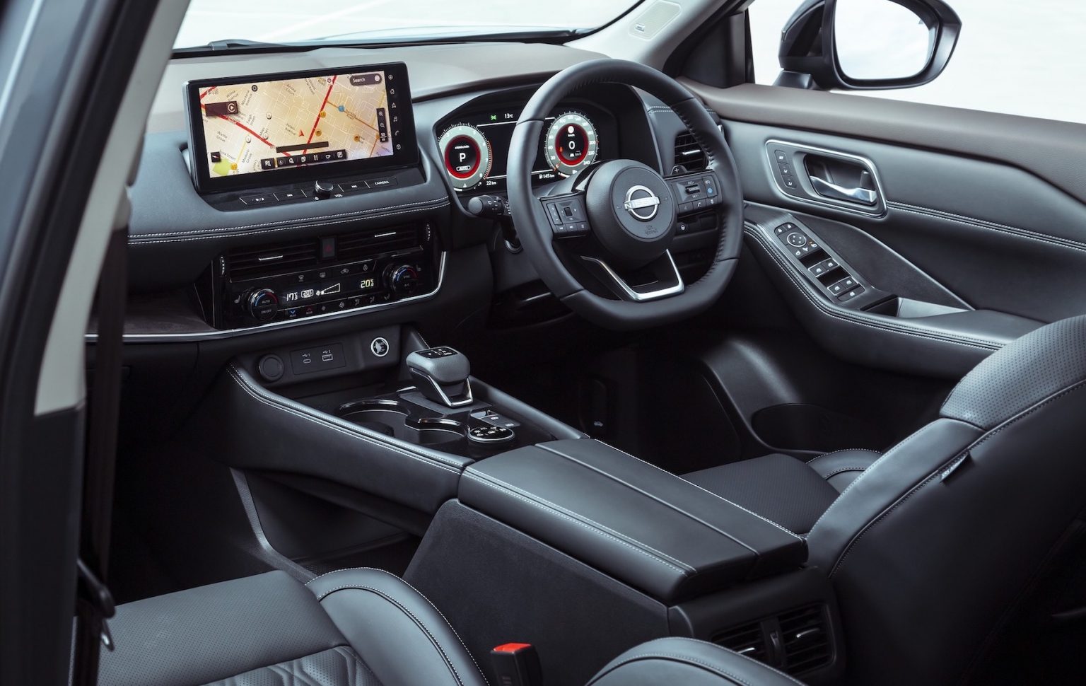 2023-Nissan-X-Trail-interior dash – PerformanceDrive