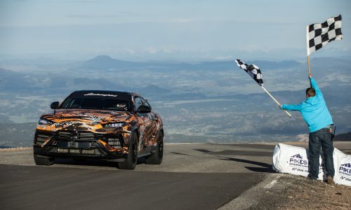 2023 Lamborghini Urus takes out SUV record at Pikes Peak (video)