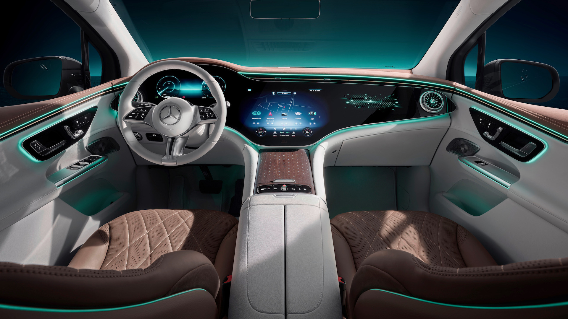 Mercedes-Benz reveals spectacular interior of EQE electric SUV