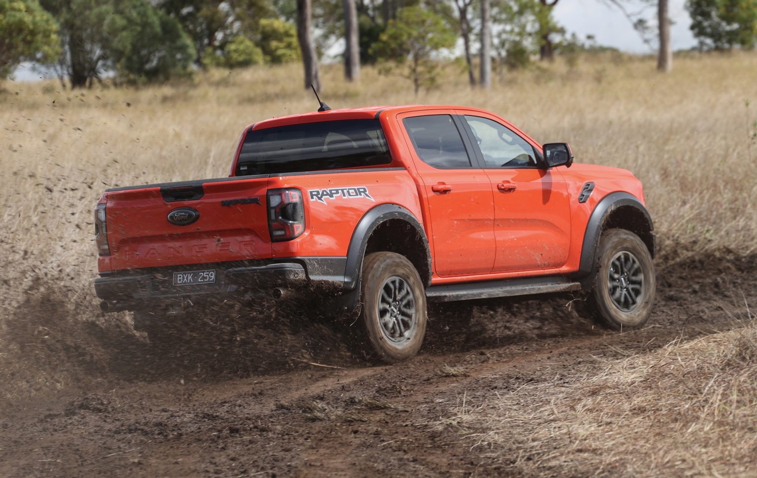 2023 Ford Ranger Raptor – dirt – PerformanceDrive