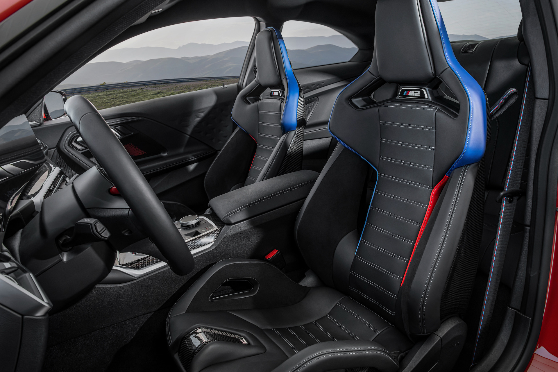 2023 BMW M2 unveiled, gets S58 3.0L twinturbo inline6 PerformanceDrive
