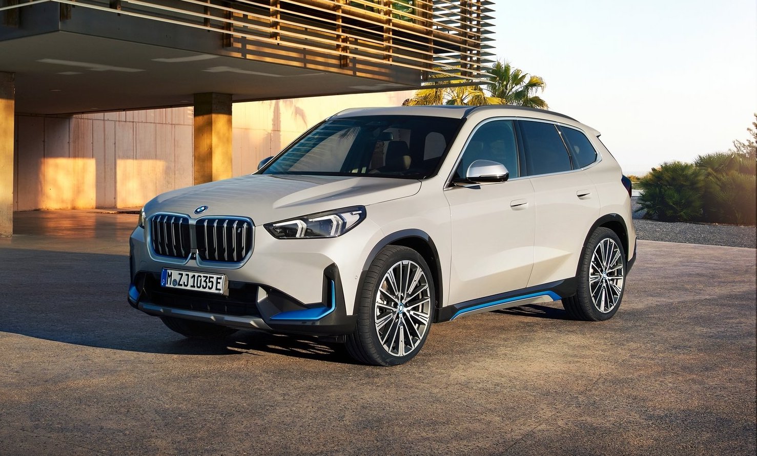 BMW iX1 on sale in Australia from $82,900, arrives Q1 2023