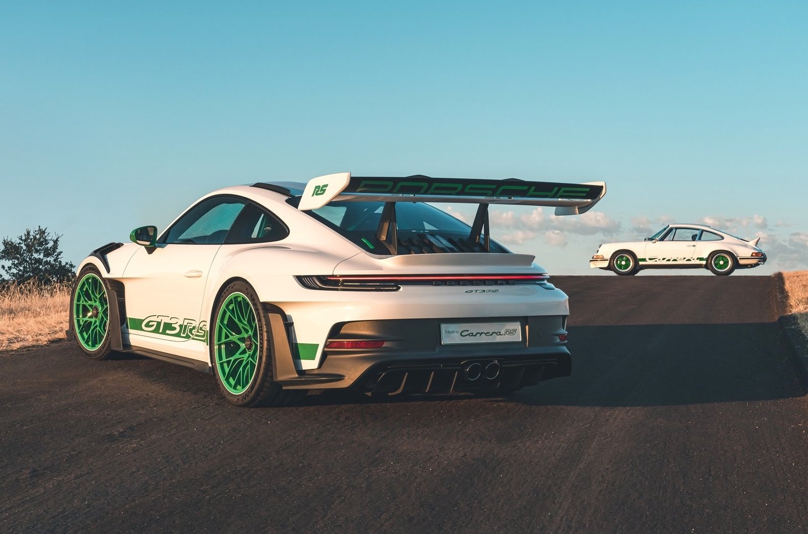 Porsche 911 GT3 RS debuts ‘Tribute to Carrera RS’ package in the USA