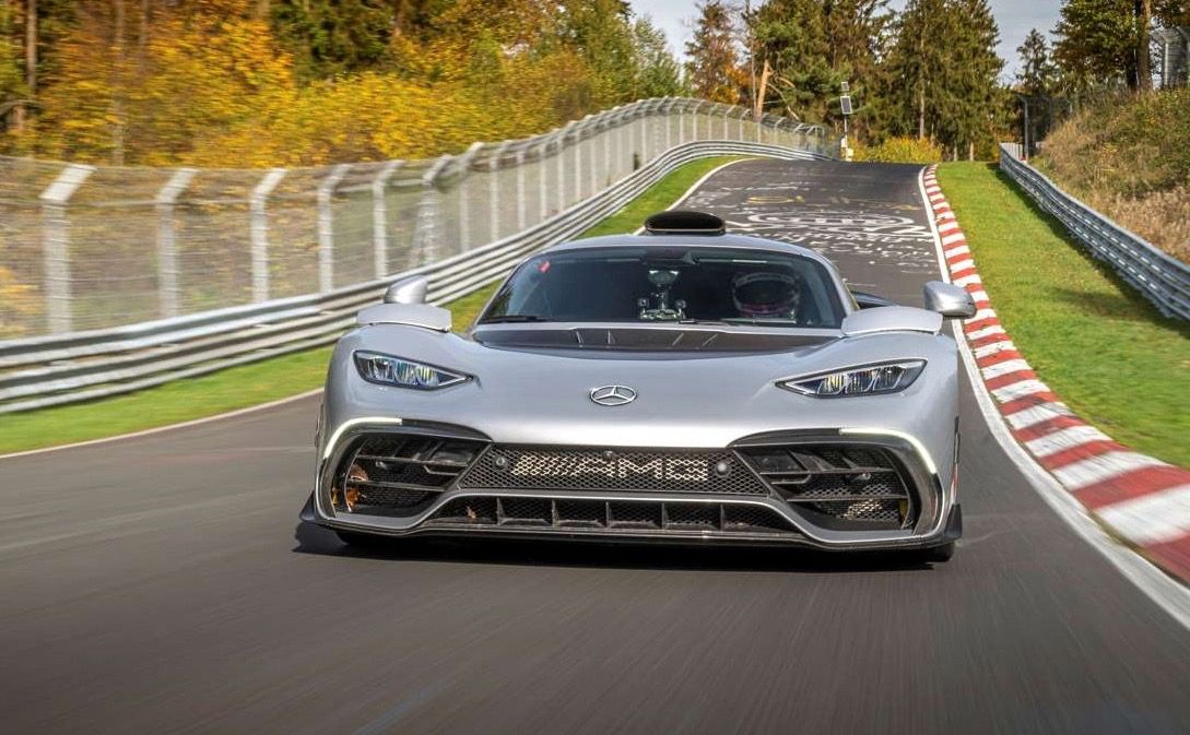 Mercedes-AMG One sets Nurburgring lap record; 6:35.183 (video)