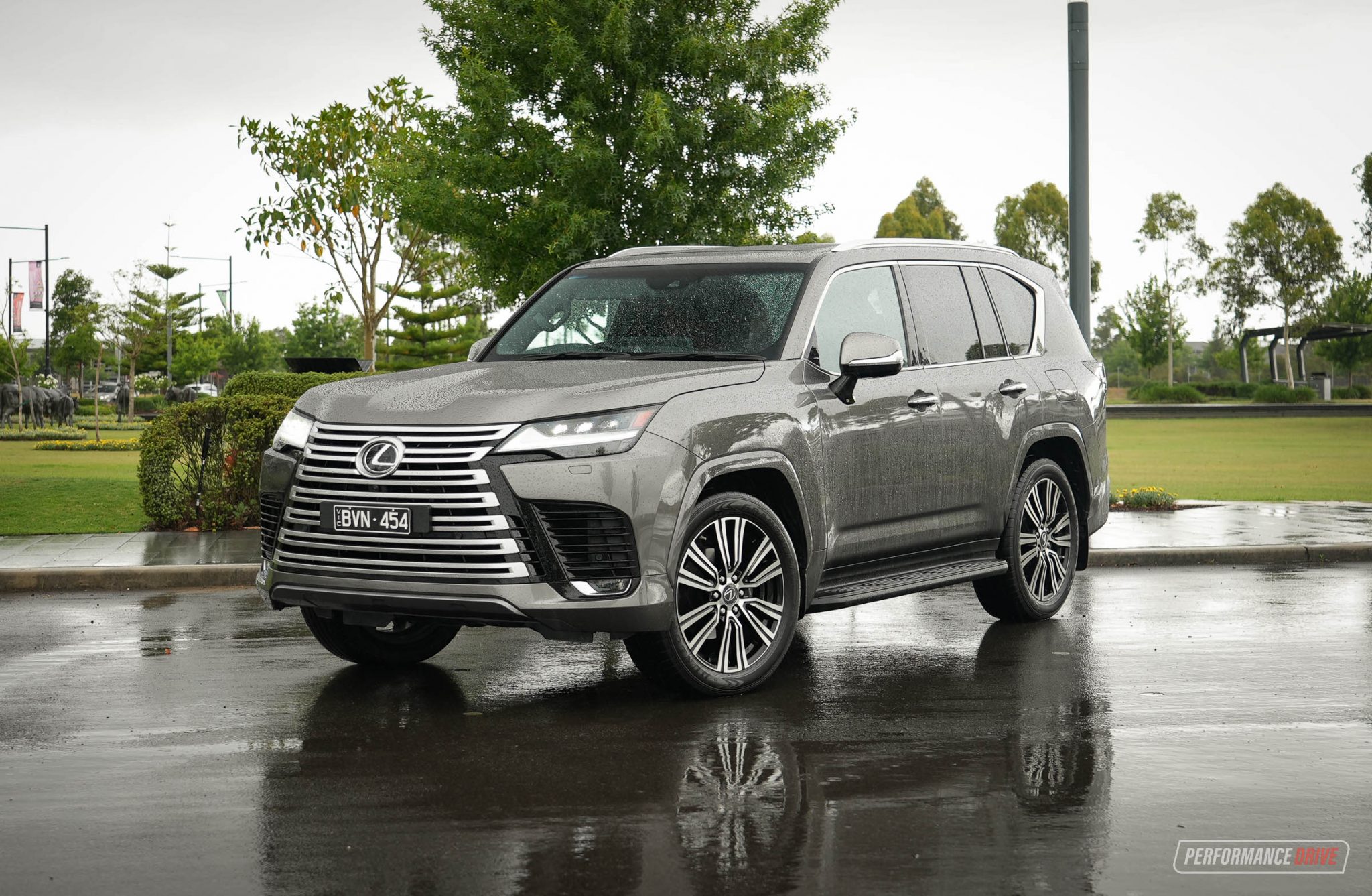 2023 Lexus Lx 600 Sports Luxury Review (video) – Performancedrive