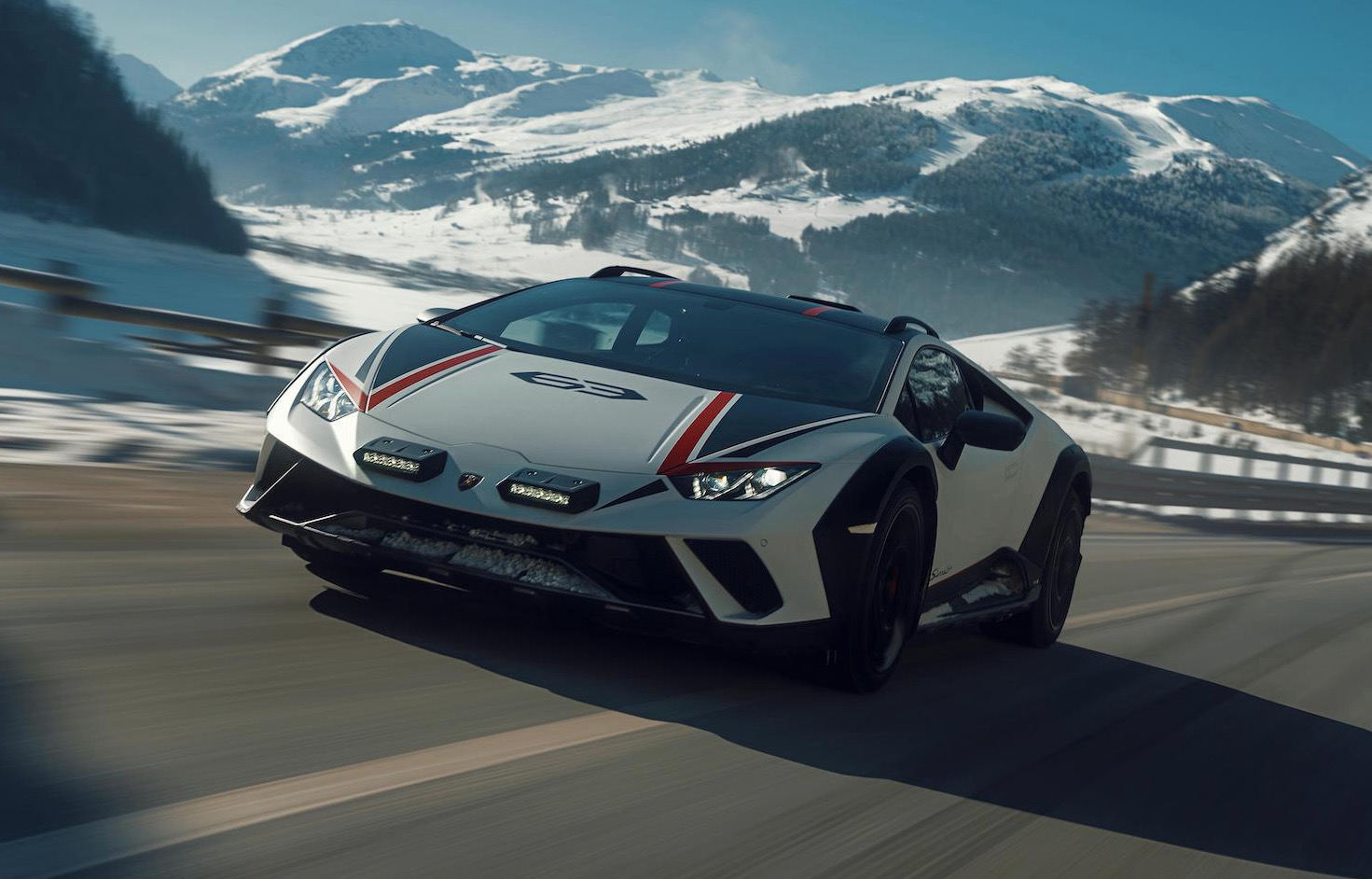 Lamborghini Huracan Sterrato looks spectacular in snow, production starts February