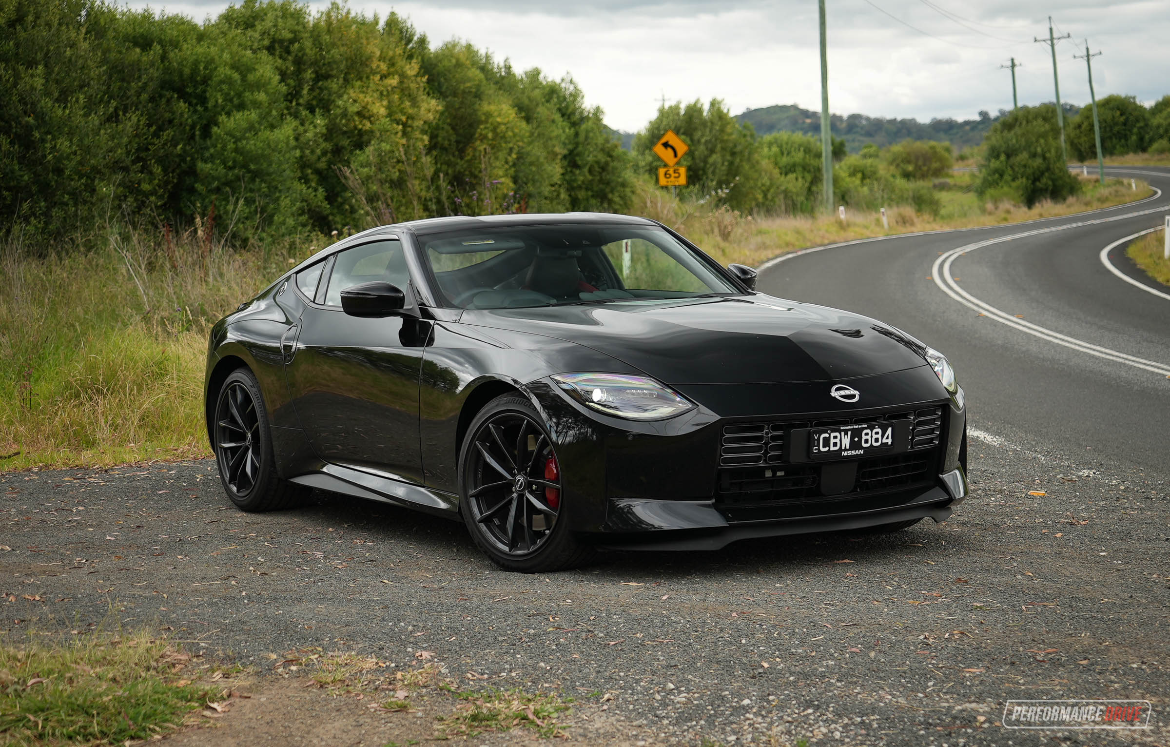 2023 Nissan Z review – manual & auto (video)