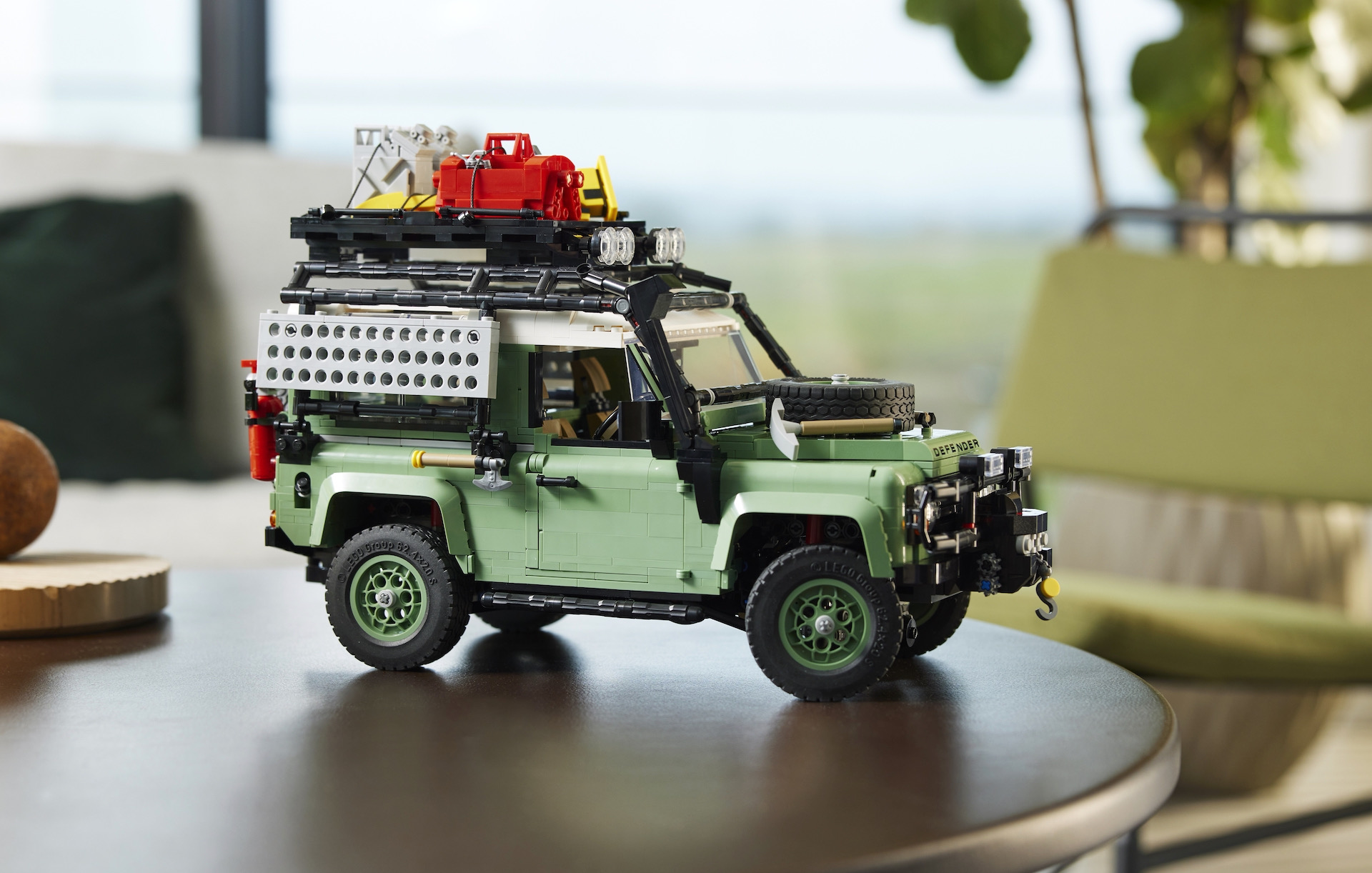 Lego releases monster 2336-piece classic Land Rover Defender 90
