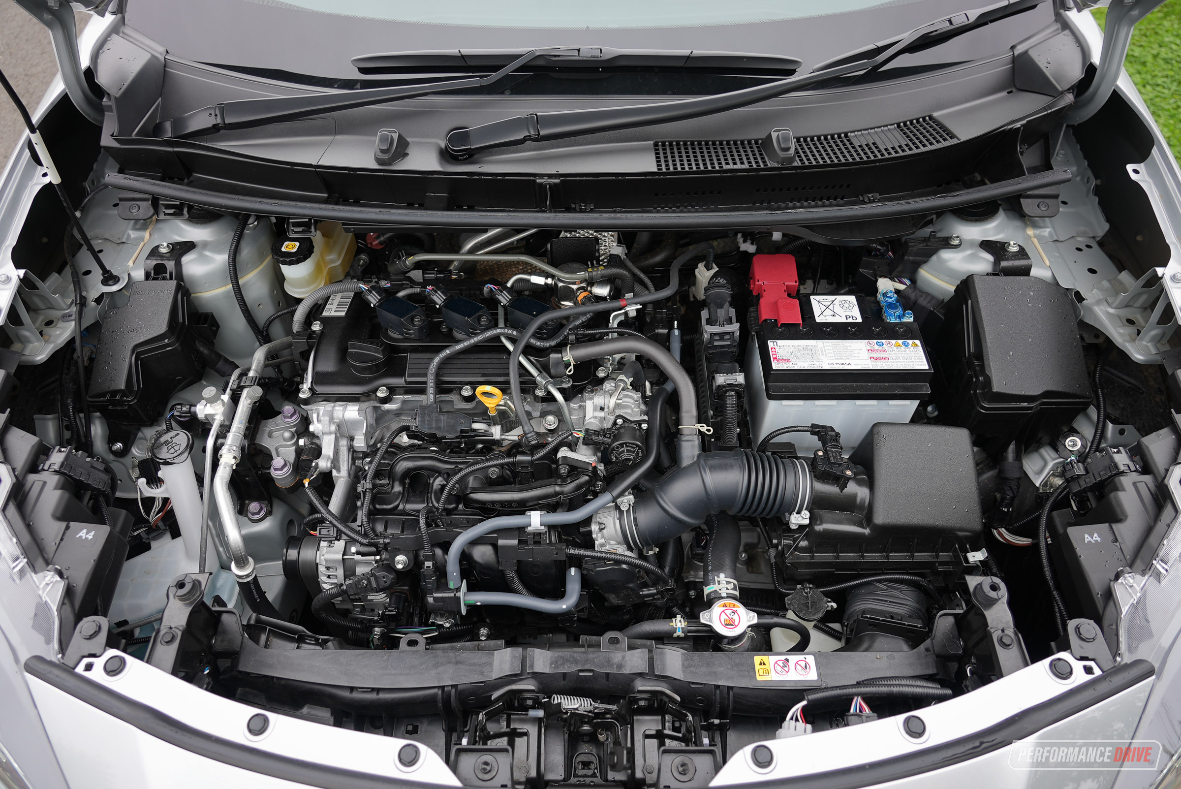 2023 Toyota Yaris Cross GX-engine – PerformanceDrive