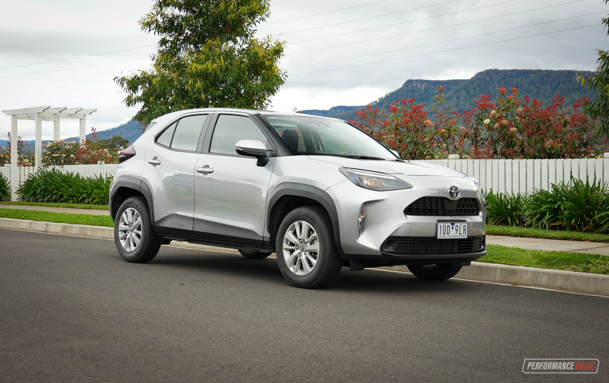 2023 Toyota Yaris Cross Gx Silver Performancedrive