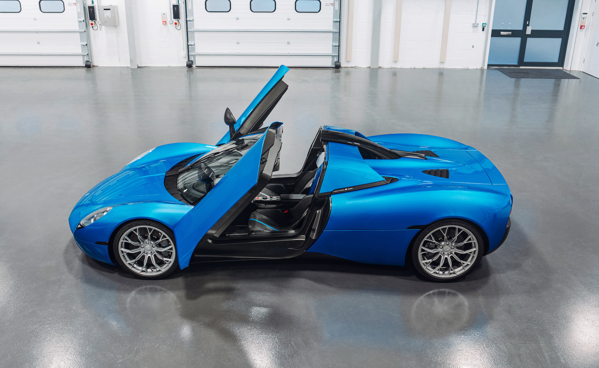Gordon Murray Automotive launches T.33 Spider with Cosworth V12