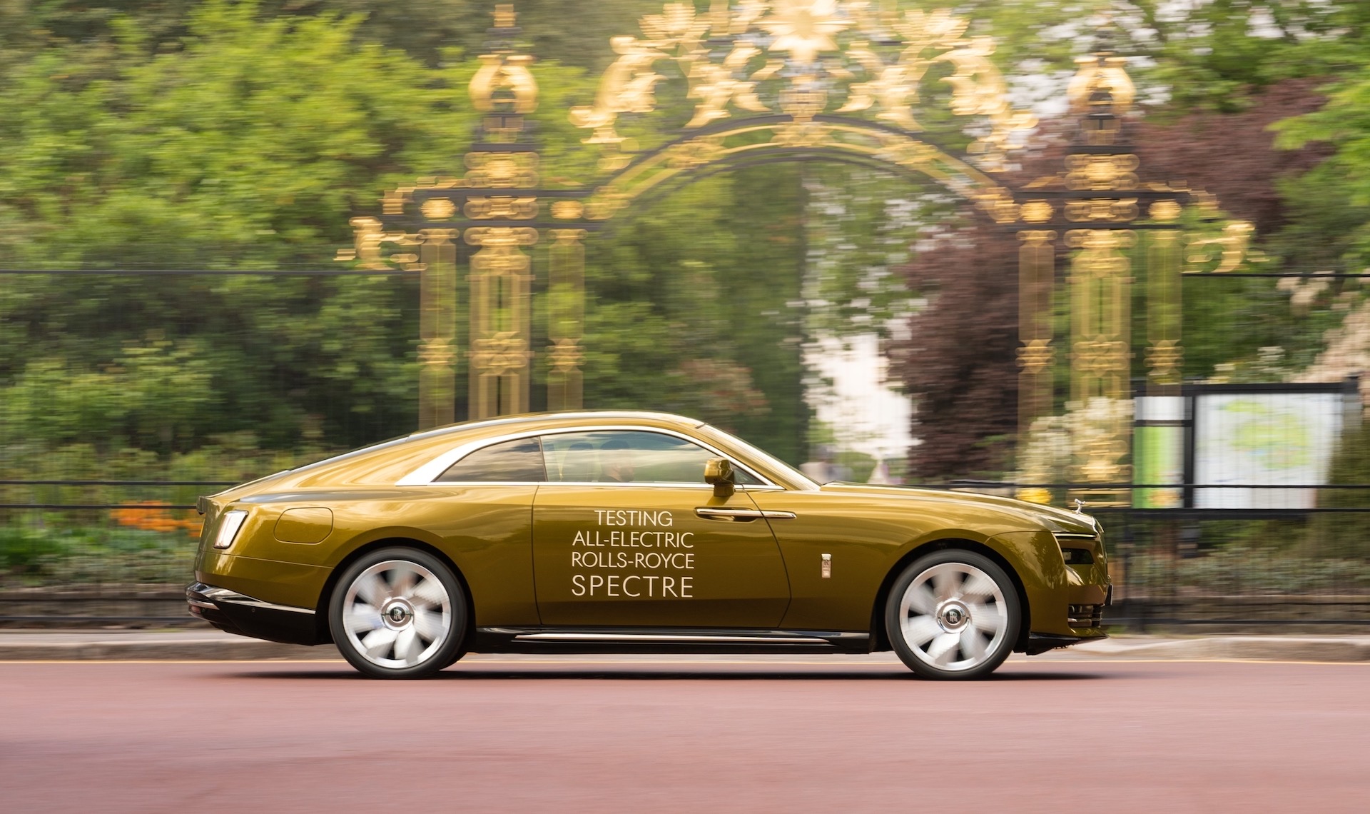 Electric Rolls-Royce Spectre wraps up testing ahead Q4 launch