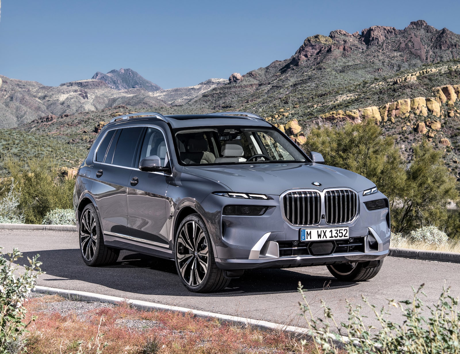 BMW Adds Entry-Level xDrive40i to X7 SUV Range, Priced at $167,900