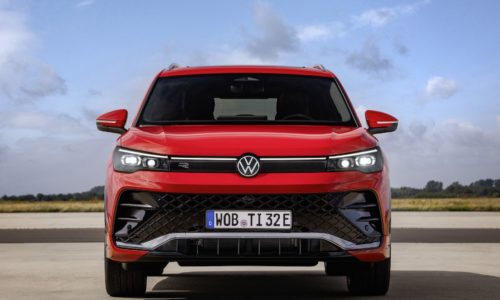 Third-Gen VW Tiguan Revealed with Plug-in Hybrid Range-Topper